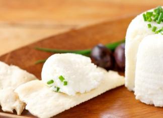 Самый простой рецепт домашнего сыра из козьего молока с фото